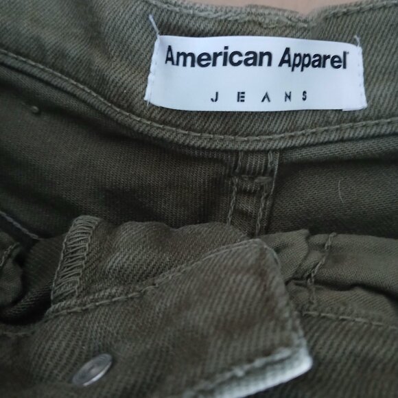 American Apparel High-Waist Shorts - Picture 4 of 4